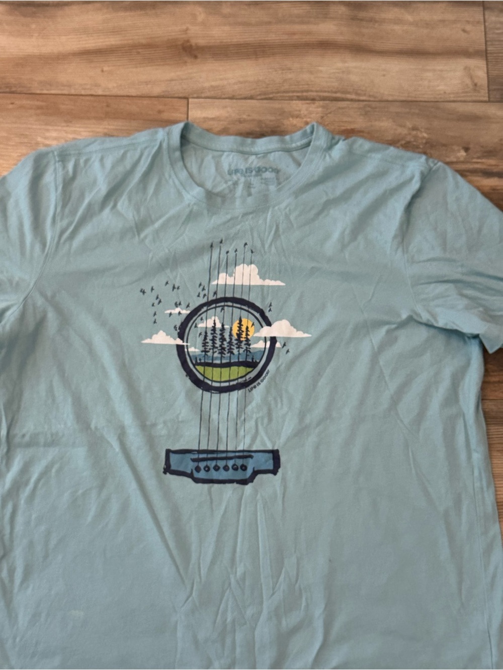 Life is Good Retro Guitar Crusher T Large Light Green/Blue